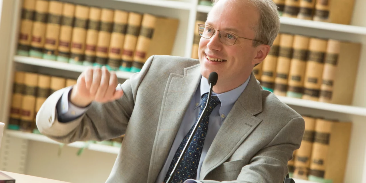 Harvardi jogprofesszor: a demokrácia nem szükségszerűen liberális