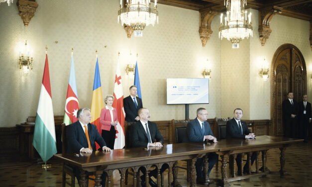 Megállapodás született, zöld villamos energiát importálunk Azerbajdzsánból