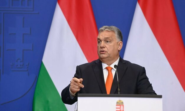 Giornale americano: Orbán è cauto, i suoi vicini sono isterici