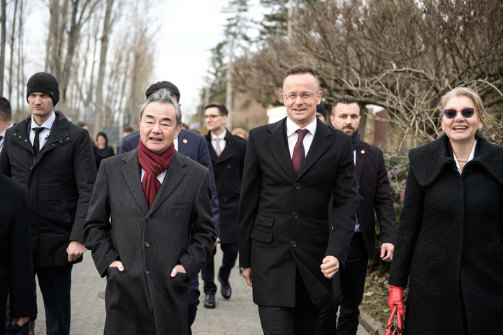 Szijjártó: New Chinese investments worth eight to ten billion euros are being negotiated