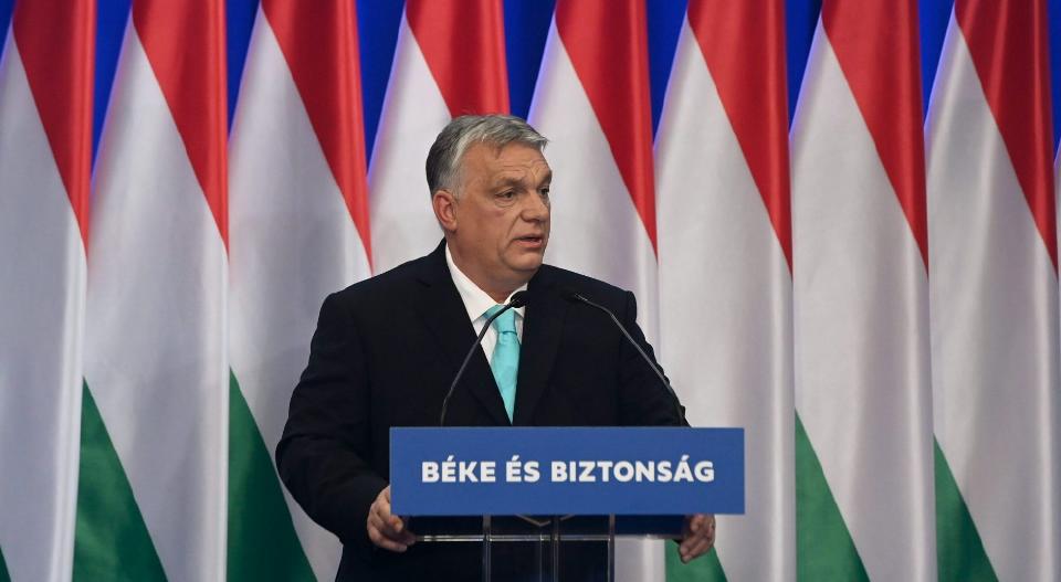 Orbán Viktor: Magyarországot térdre akarják kényszeríteni ellenfelei, akik elvennék hazánk szuverenitását