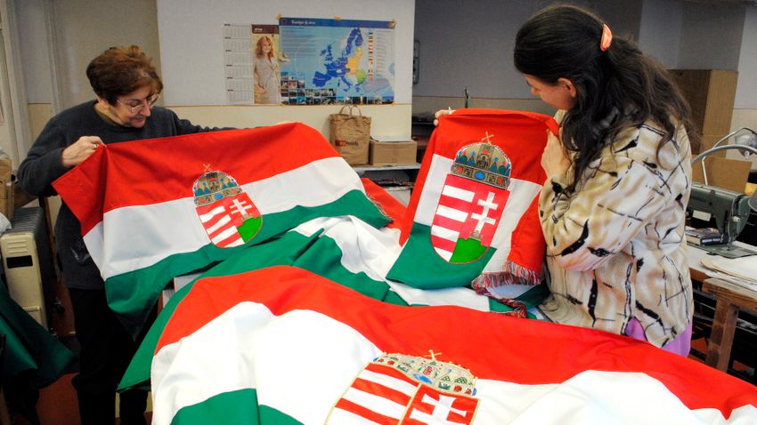 Memorial day of the Hungarian flag and coat of arms