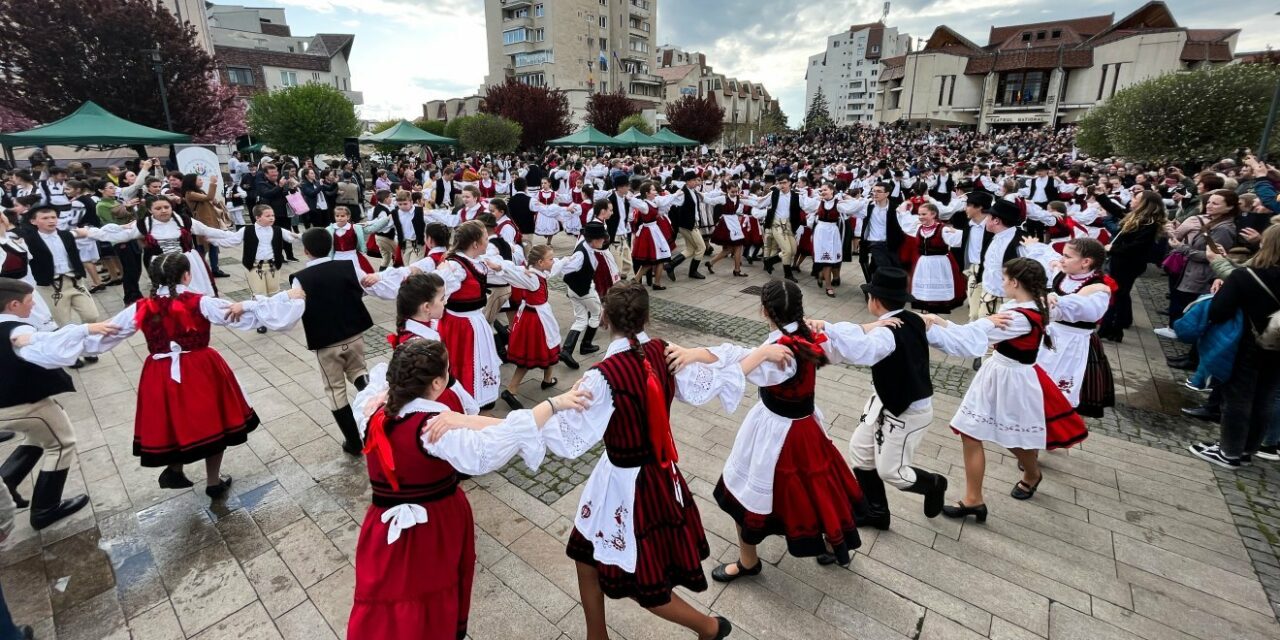 Ponad tysiąc tancerzy można zobaczyć podczas Światowego Dnia Tańca w Marosvásárhely