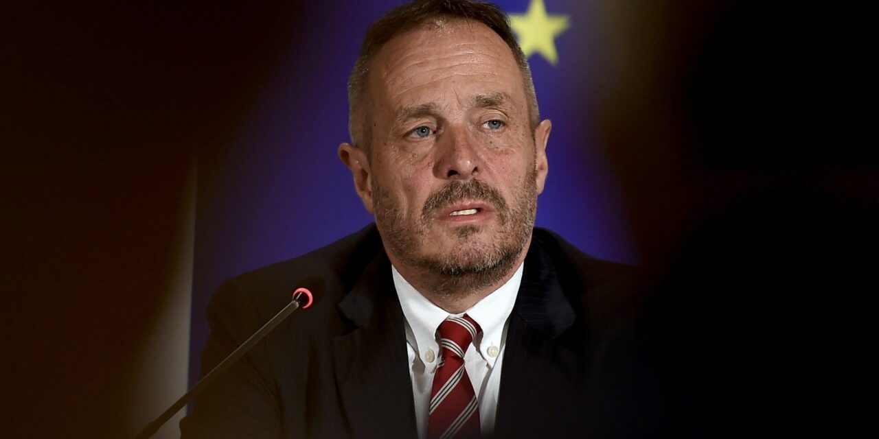 EP representative György Hölvényi is an advocate of peace