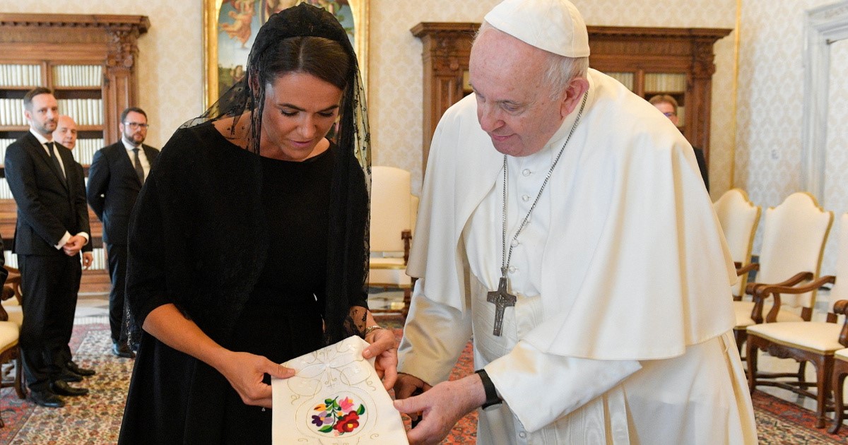 Katalin Novák: Papa Francesco porta un messaggio di pace