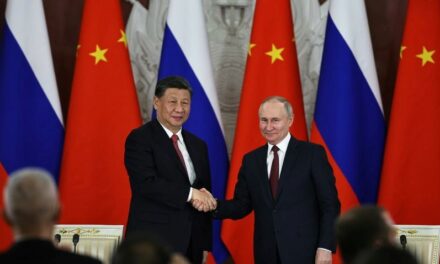 Kína elnöke Putyinnak: 100 éve nem látott változás következik-VIDEÓ