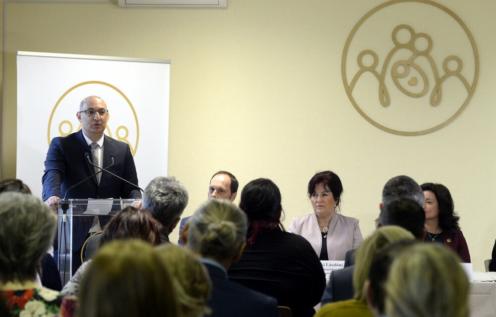 In 2010, there was a change in the Roma affairs system