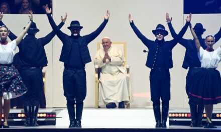 Ferenc pápa egy igazi rocksztár