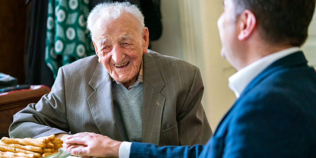 Dio benedica il veterano di Sepsiszentgyörgy di 101 anni!