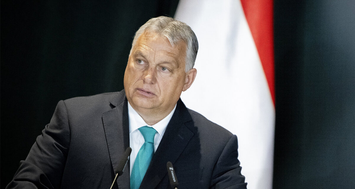 Nagy a pánik Brüsszel háza táján, Orbán a legjobb napjait éli