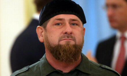 Co się tutaj stanie? Kadyrow natychmiast podjął wyzwanie po wypowiedzeniu przez Grupę Wagnera wojny domowej 