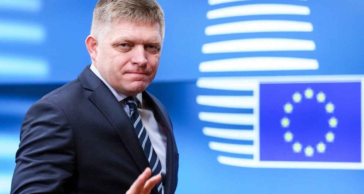 Fico példát vehetett volna Orbán Viktorról a szlovákok szerint