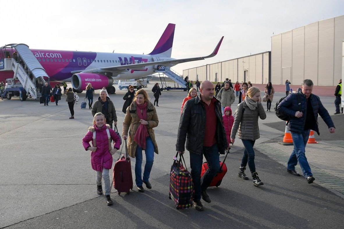 WizzAir repülőtér utasok debrecen