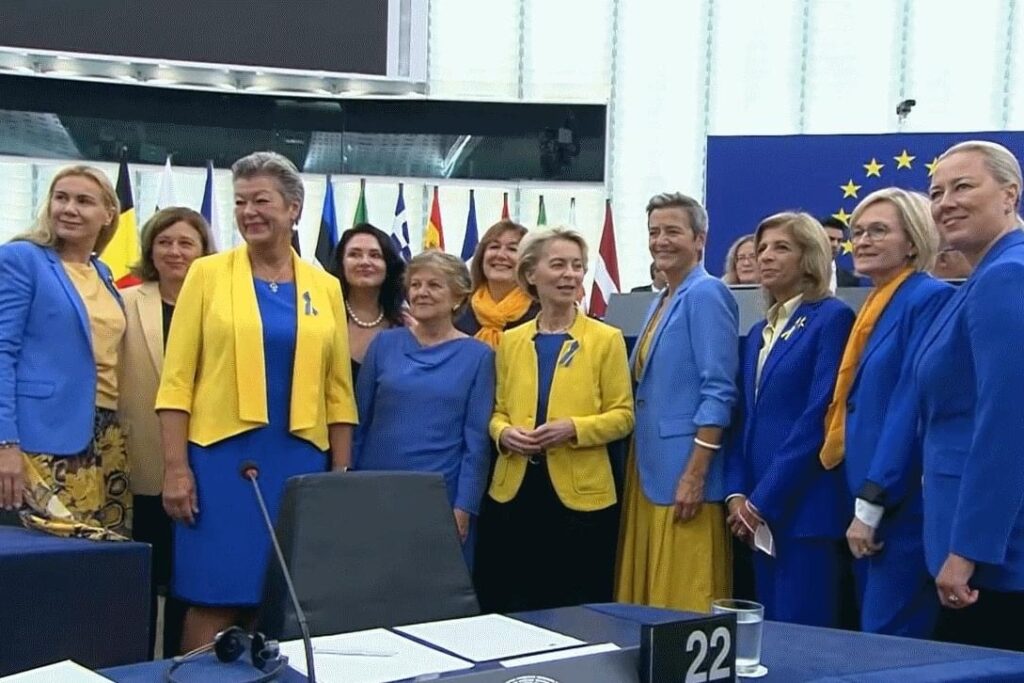 európai parlament ukrán ruha