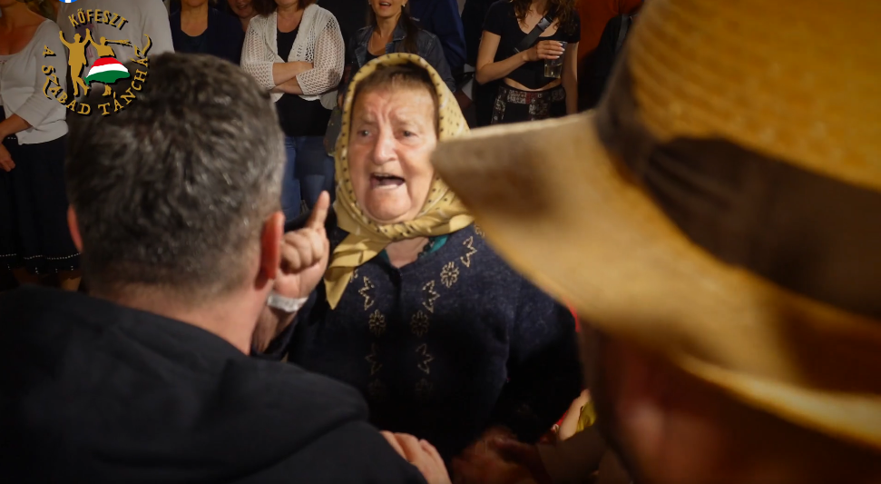 Tak ciotka Anna Hideg, prawie dziewięćdziesięcioletnia, śpiewała na Kőfest (wideo)