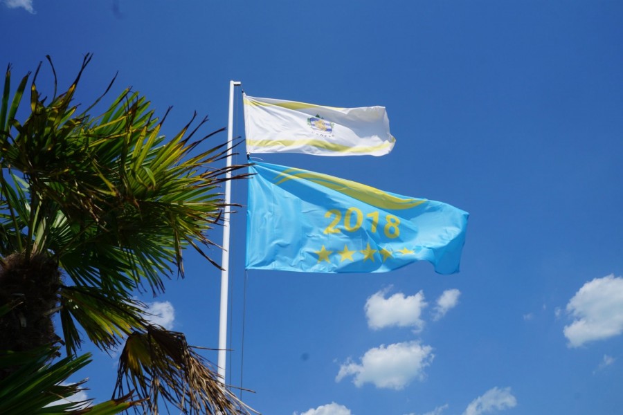 W coraz większej liczbie miejsc powiewa flaga Błękitnej Fali, która oznacza wysokiej jakości kąpieliska