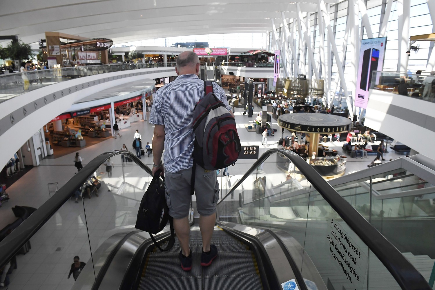 repülőtér-budapest turista turizmus