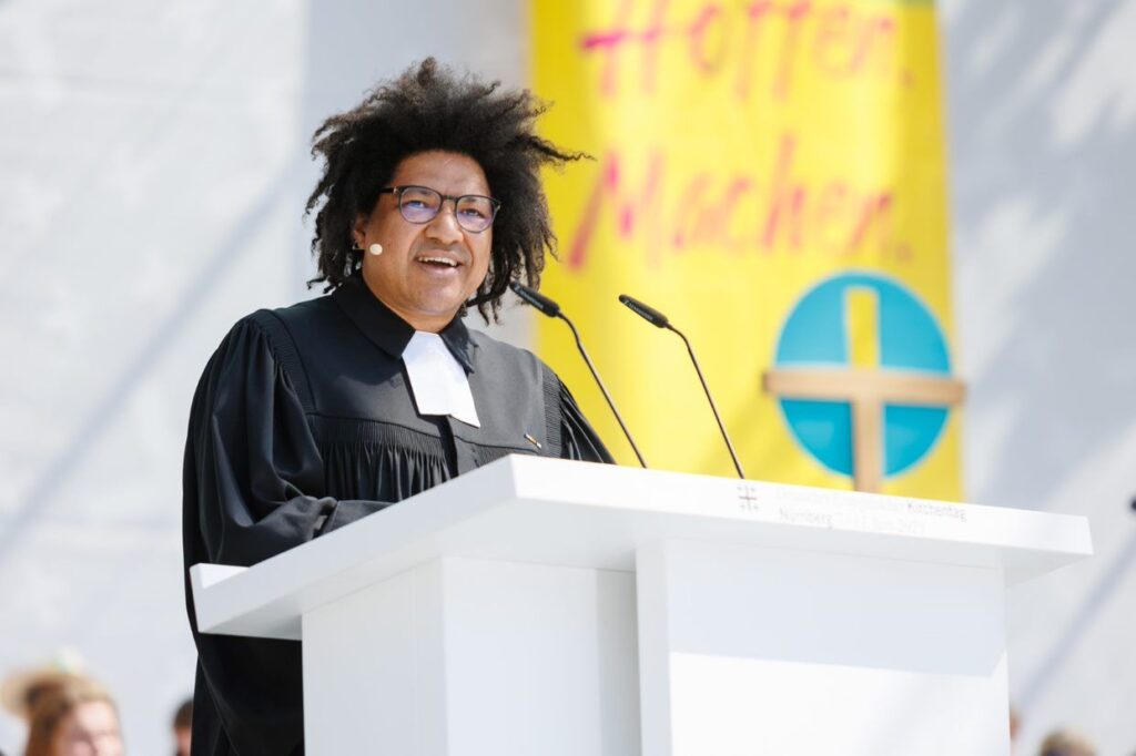 38_Kirchentag_Nurnberg_záró_istentisztelet_Quinton_Caesar