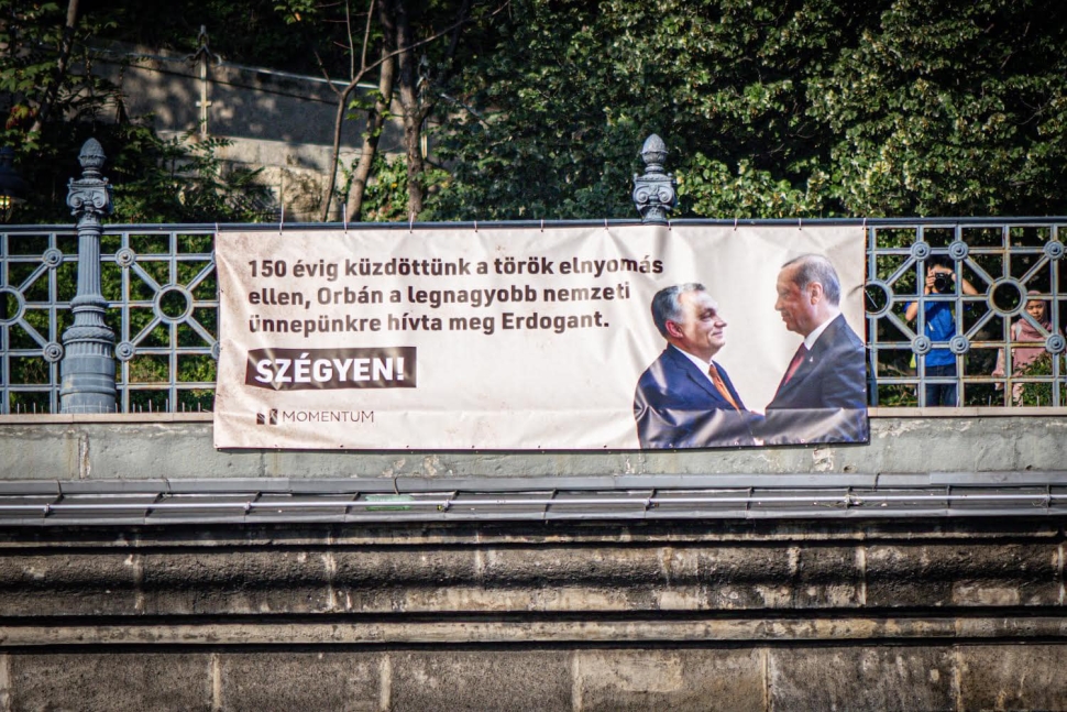 Momentum Erdogan molinó