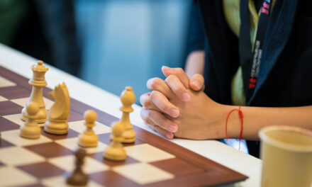 Transgenders are banned from women&#39;s chess tournaments
