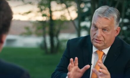 Imádják Orbán Viktor és Tucker Carlson interjúját, mutatjuk a véleményeket!