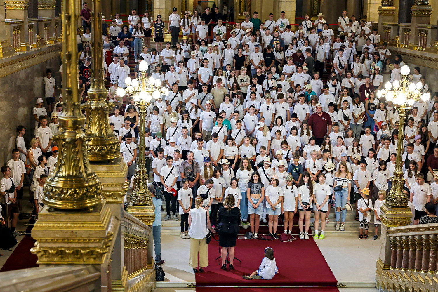 ukrán-gyerekek-parlament rákóczi szövetség