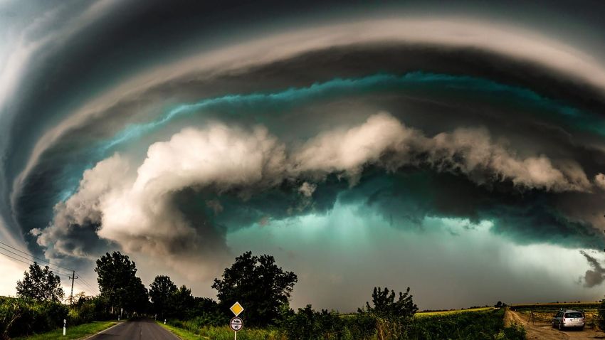 Elképesztő fotó készült a Szegeden tomboló viharról