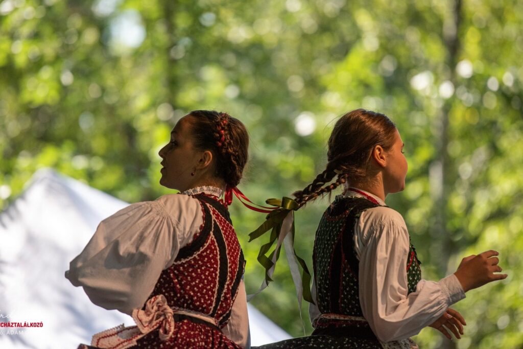 Photo: Transylvanian Dance Hall Meeting