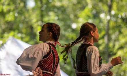 Na placu Kossutha odbędzie się decyzja o rekordzie tańca ludowego