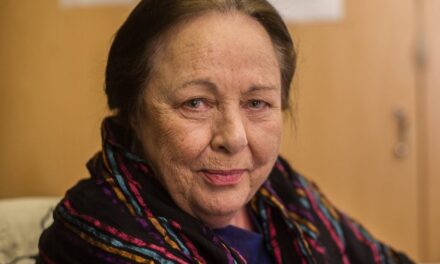 She never smiled for awards or roles, but worked hard for her success - Mari Csomós is 80 years old