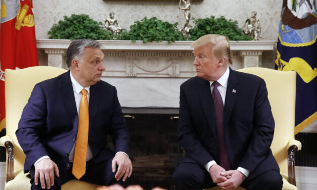 Trump és Orbán ugyanazt a harcot vívja