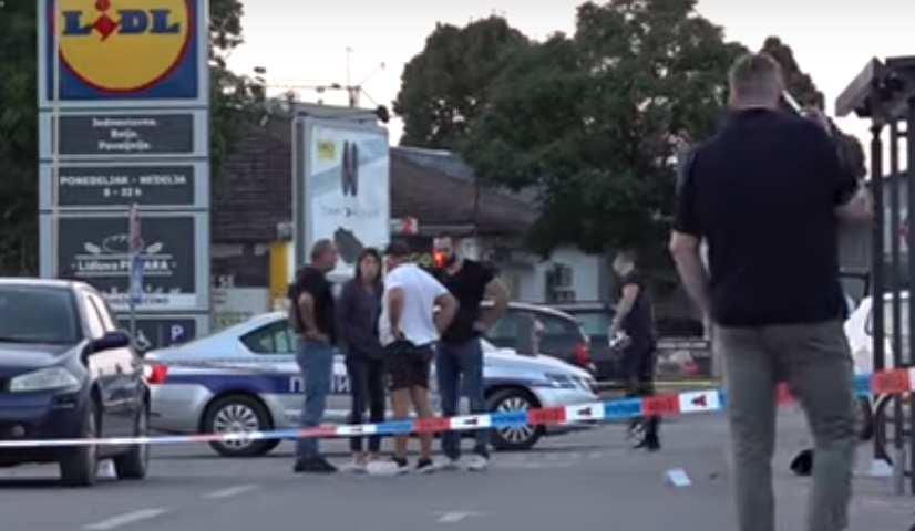 Schießerei: Diesmal griffen sich die Migranten im Stadtzentrum von Subotica gegenseitig an (Video)