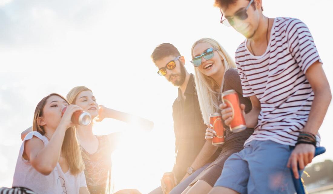 Die Regierung würde den Konsum von Energy-Drinks durch Minderjährige verbieten, junge Familien begrüßen den Vorschlag