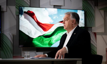 Viktor Orbán: non lasciamo che i vicini slavi ci dicano chi siamo riguardo al millenario Stato ungherese
