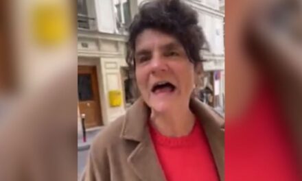 Madness: French Foreign Ministry employee tears up posters of children kidnapped by Hamas
