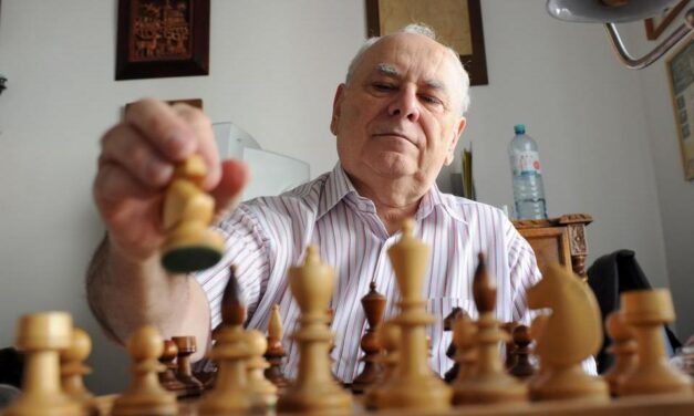 Zsuzsa Polgár and Lajos Portisch entered the Chess Hall of Fame