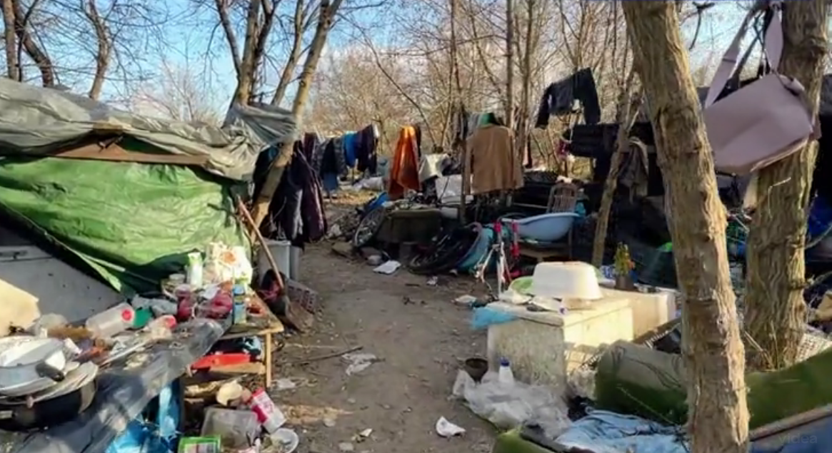 Karácsony némán nézi, ahogy hajléktalanoázis lett Budapestből