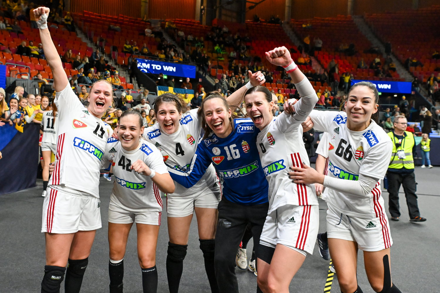 Tanto di cappello alle ragazze! La squadra ungherese di pallamano femminile  ha vinto le qualificazioni olimpiche con una vittoria fantastica — Civilek  Info