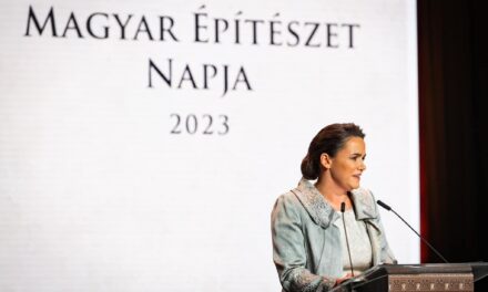 Novák Katalin: Képesek vagyunk világszínvonalon, de sajátosan magyart alkotni