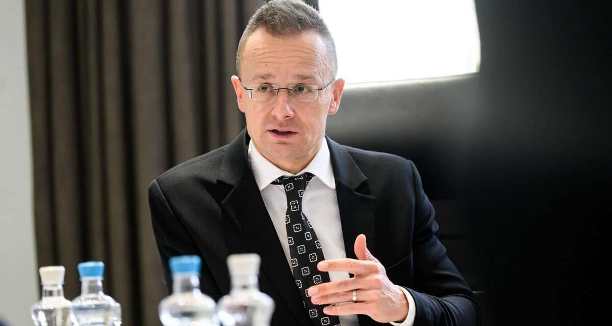 Pod koniec miesiąca Péter Szijjártó spotka się z ministrem spraw zagranicznych Ukrainy