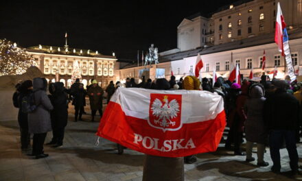 The two imprisoned Polish politicians were again granted a presidential pardon, and they were released