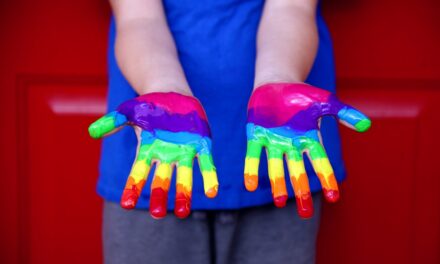 Skócia elesett – a genderlobbi börtönbe küldheti az elutasító szülőket