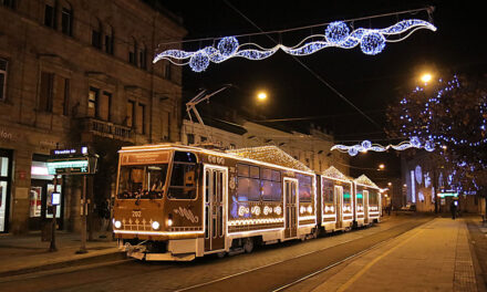 Per la settima volta il tram di Miskolc è diventato il tram dell&#39;Avvento più bello d&#39;Europa