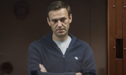 Amerika bedroht Nawalny, doch der Tod seines eigenen Journalisten lässt es kalt