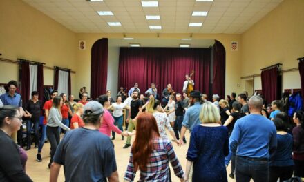 Auch vereinzelte Ungarn aus Kroatien wurden in das Tanzsaalprogramm einbezogen