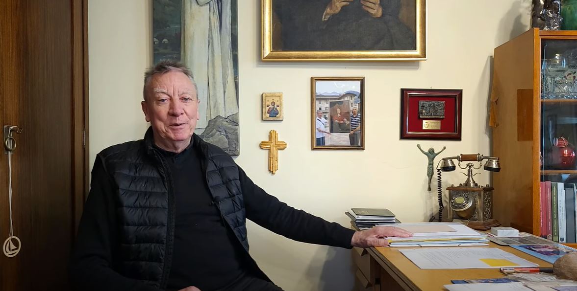 „Szétosztom, amim van” – meglepő bejelentést tett Beer Miklós püspök (videó)