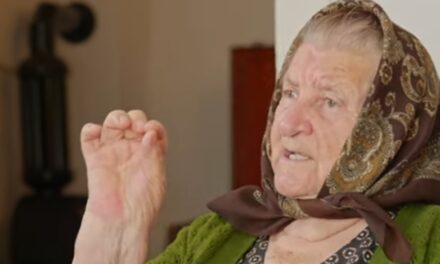 Anna Hideg jest ostatnią osobą, której opowieści inspirowane są tradycyjną siedmiogrodzką wioską (wideo)