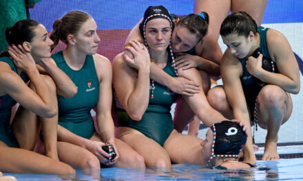 Well done girls! Sooner or later it will work! The women&#39;s water polo team won the World Cup silver medal 