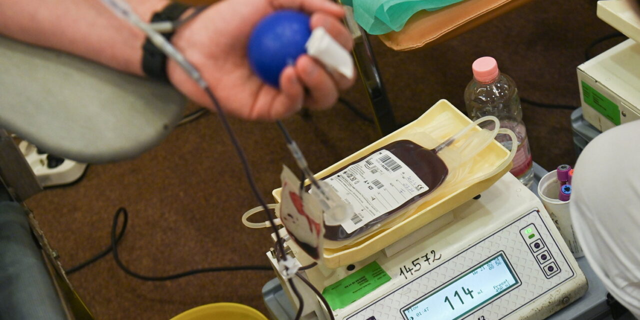 More and more people donate blood at the Civil Blood Donation