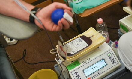 Coraz więcej osób oddaje krew w ramach Cywilnej Krwiodawstwa